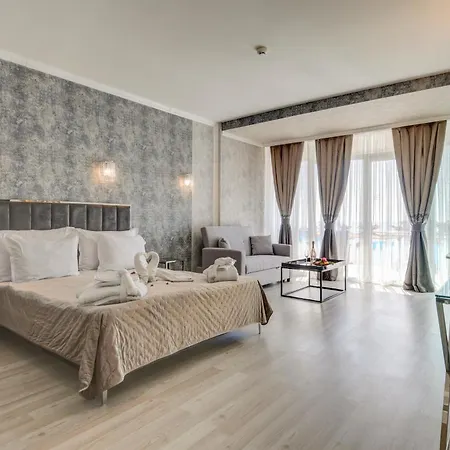 호텔 Sirius And 4*